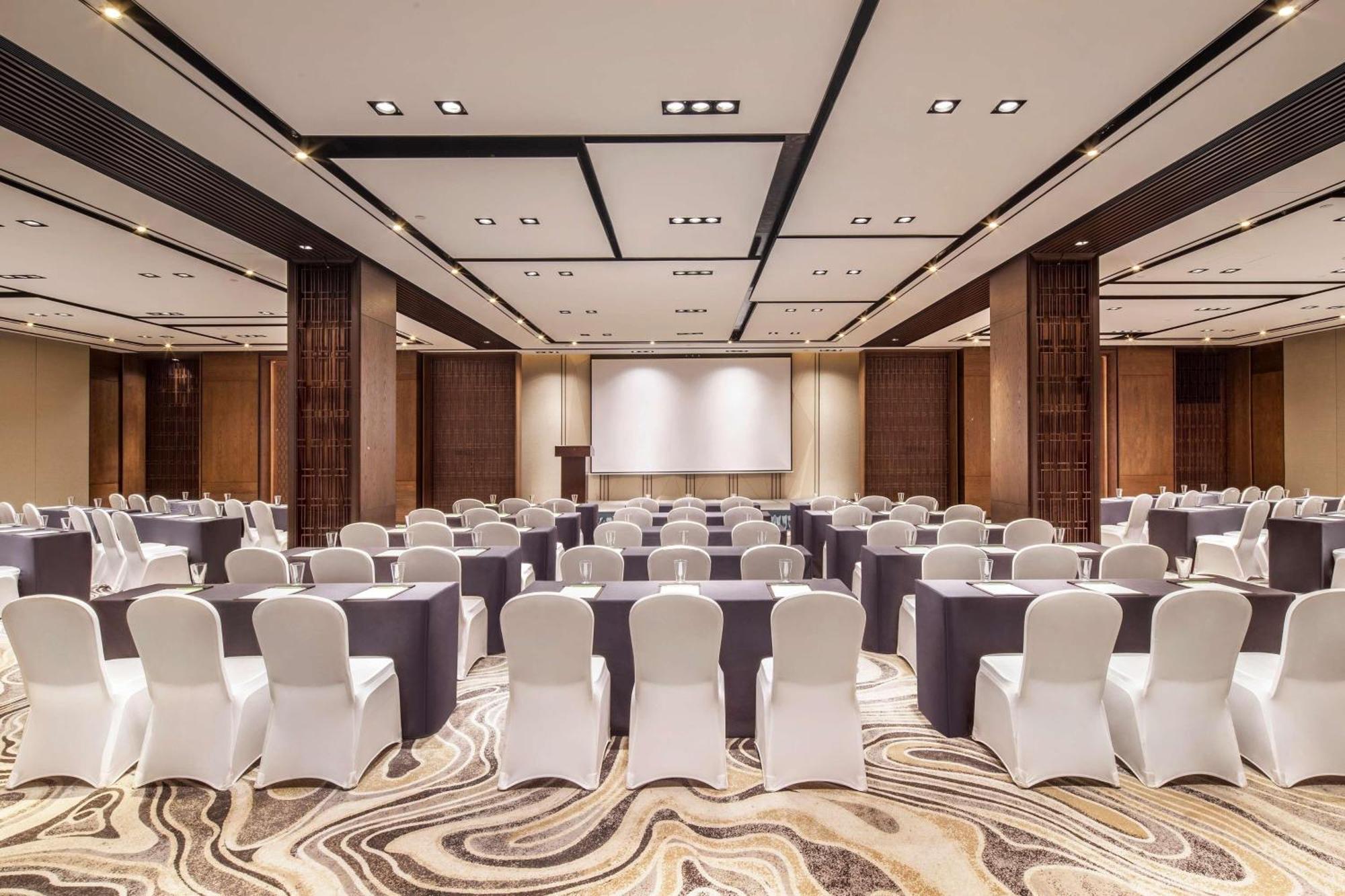 Courtyard By Marriott Shanghai International Tourism And Resorts Zone Εξωτερικό φωτογραφία