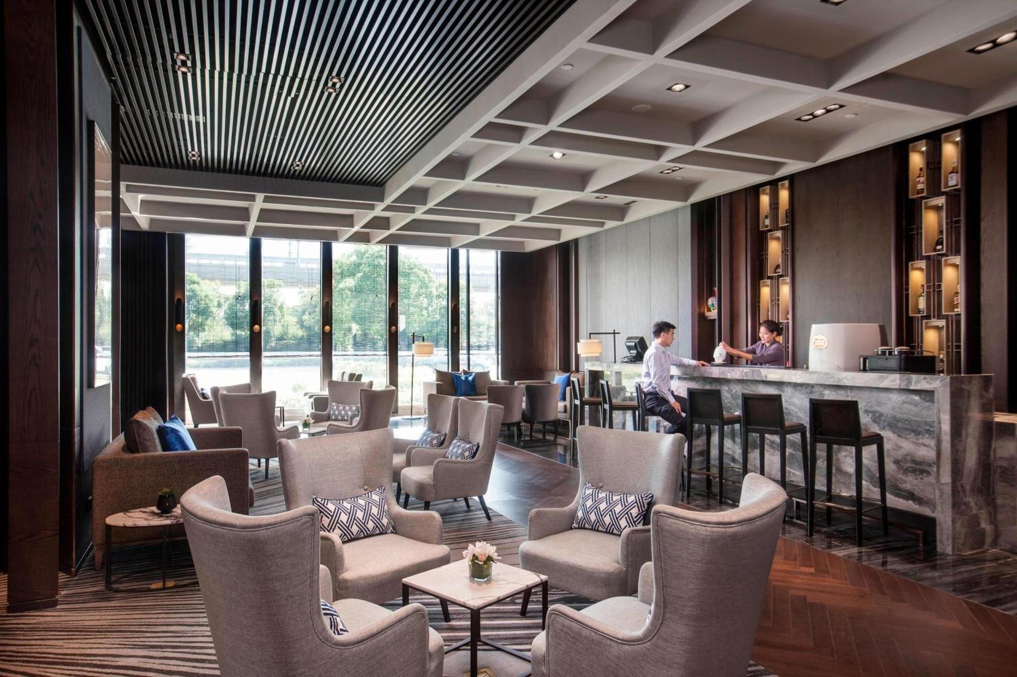 Courtyard By Marriott Shanghai International Tourism And Resorts Zone Εξωτερικό φωτογραφία