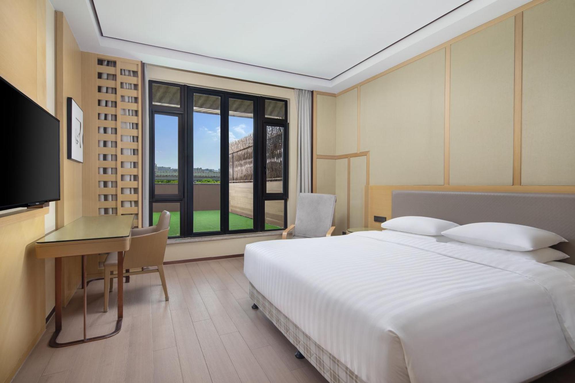 Courtyard By Marriott Shanghai International Tourism And Resorts Zone Εξωτερικό φωτογραφία